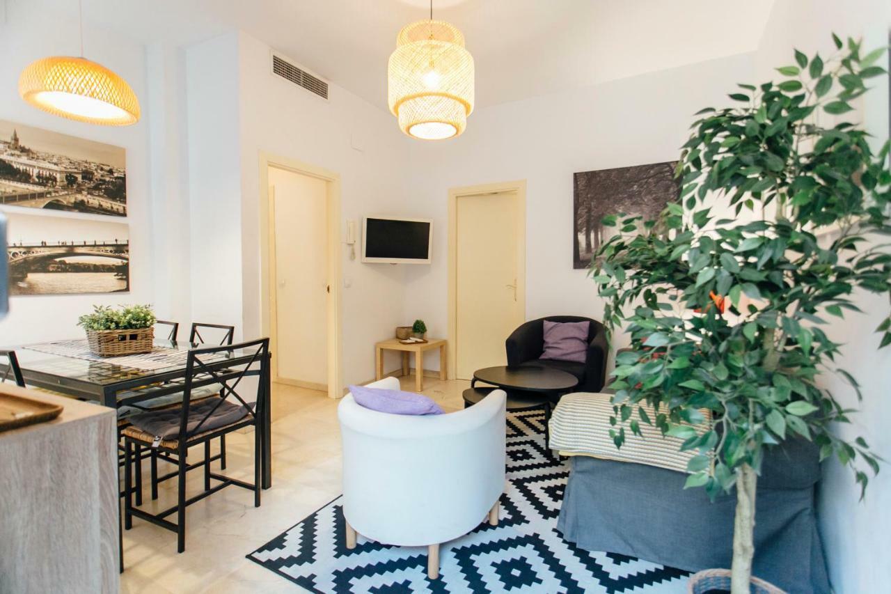 Apartamento Castilla Sevilla Bagian luar foto